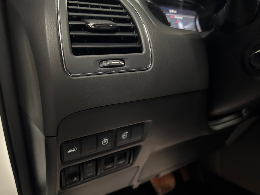 2024 Infiniti QX80 LUXE in Saint-Jean-Sur-Richelieu, Quebec - 18 - w1024h768px