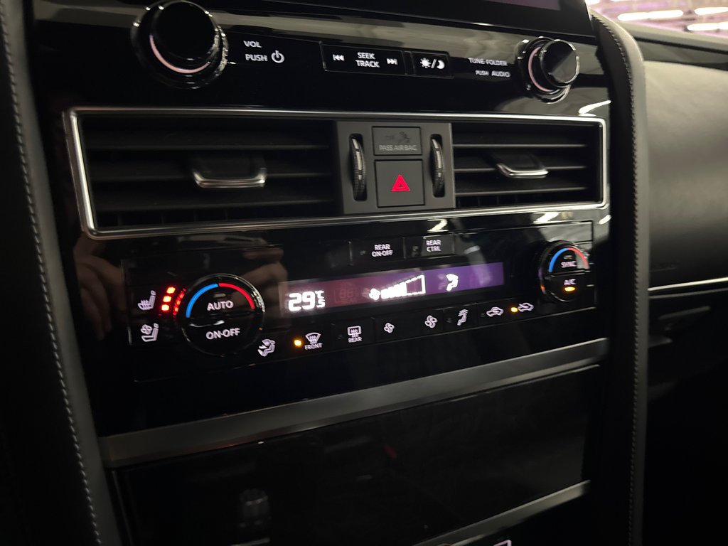 2024 Infiniti QX80 LUXE in Saint-Jean-Sur-Richelieu, Quebec - 23 - w1024h768px