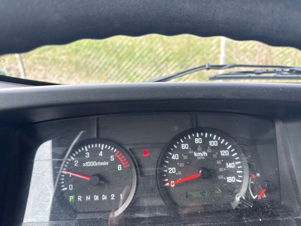 2024 Isuzu NPR HD V8 in Saint-Jean-Sur-Richelieu, Quebec - 15 - w1024h768px