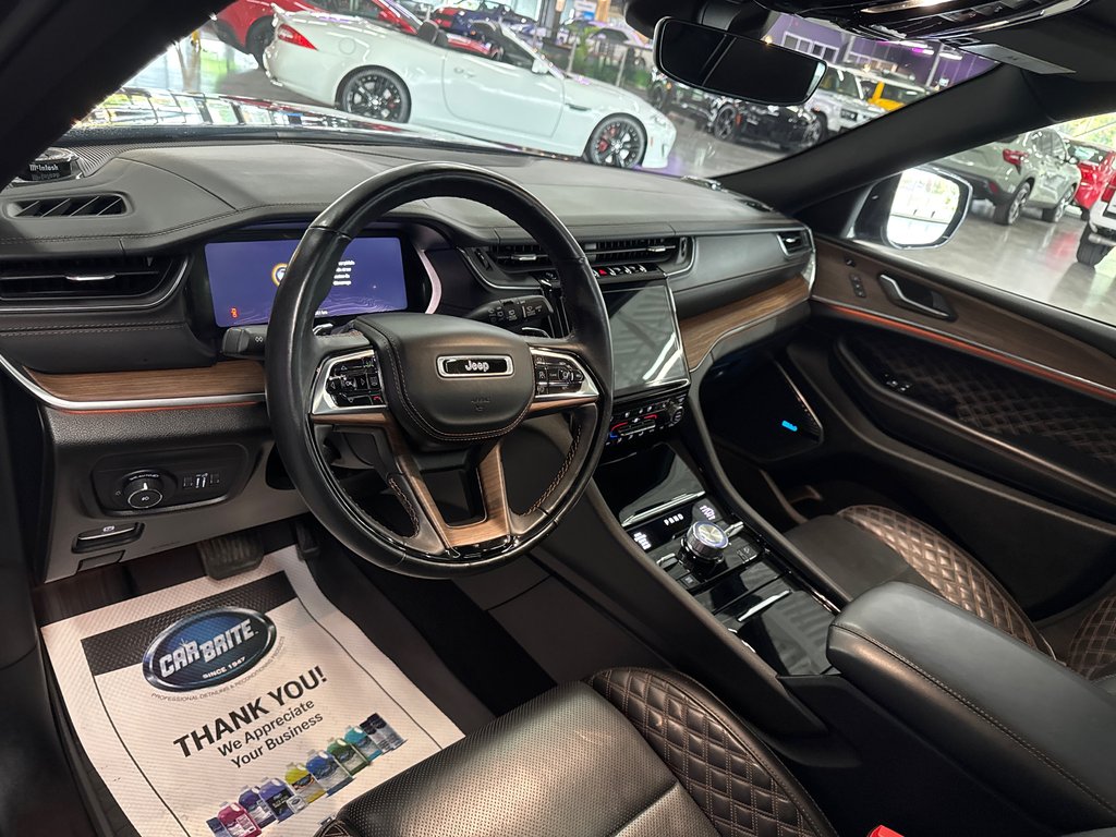 2023 Jeep Grand Cherokee SUMMITRESERVE in Saint-Jean-Sur-Richelieu, Quebec - 17 - w1024h768px