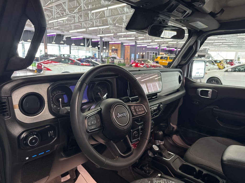 2024 Jeep WRANGLER UNLIMITED 4XE Willys in Saint-Jean-Sur-Richelieu, Quebec - 11 - w1024h768px