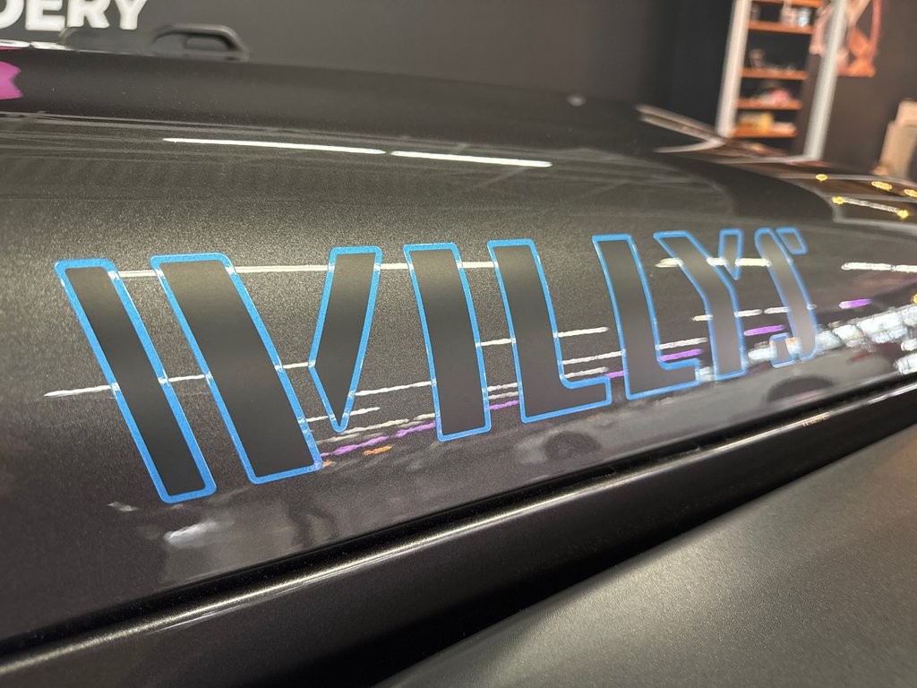 Jeep Wrangler 4xe WILLYS 2024 à Saint-Jean-Sur-Richelieu, Québec - 4 - w1024h768px