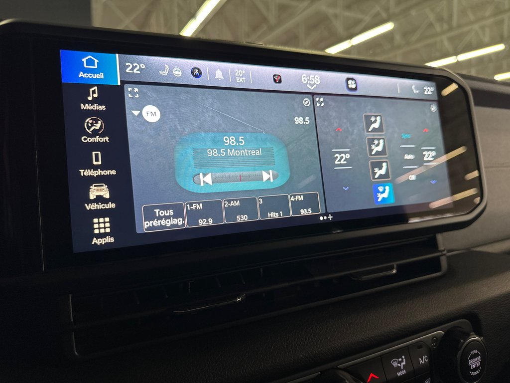 Jeep Wrangler 4xe WILLYS 2024 à Saint-Jean-Sur-Richelieu, Québec - 19 - w1024h768px