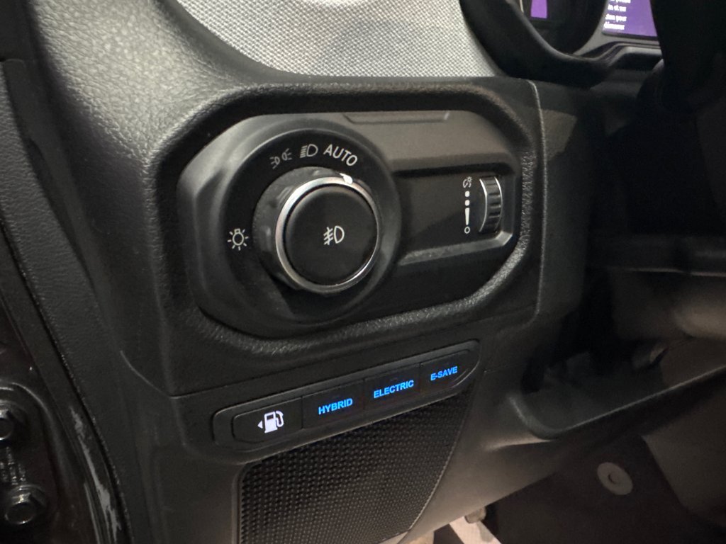 Jeep Wrangler 4xe WILLYS 2024 à Saint-Jean-Sur-Richelieu, Québec - 15 - w1024h768px