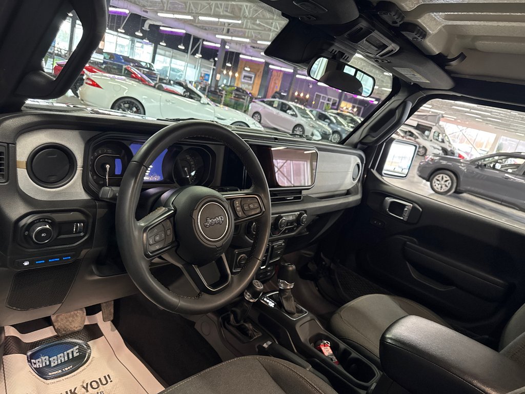 Jeep Wrangler 4xe WILLYS 2024 à Saint-Jean-Sur-Richelieu, Québec - 12 - w1024h768px