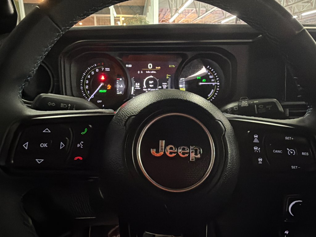 2024 Jeep Wrangler 4xe Rubicon in Saint-Jean-Sur-Richelieu, Quebec - 14 - w1024h768px