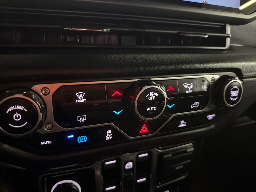 2024 Jeep Wrangler 4xe Rubicon in Saint-Jean-Sur-Richelieu, Quebec - 18 - w1024h768px