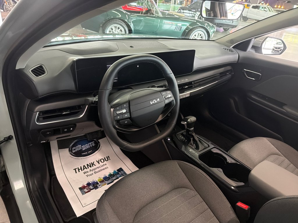 2025 Kia K4 EX in Saint-Jean-Sur-Richelieu, Quebec - 10 - w1024h768px