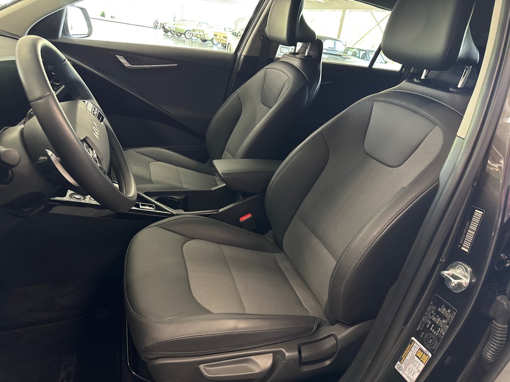 Kia Niro Plug-In Hybrid EX 2024 à Saint-Jean-Sur-Richelieu, Québec - 9 - w1024h768px