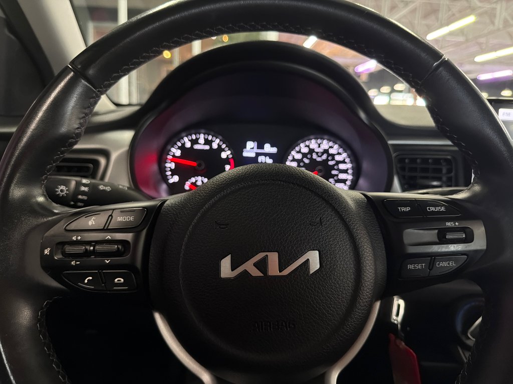 2022 Kia Rio 5-door LX + in Saint-Jean-Sur-Richelieu, Quebec - 10 - w1024h768px