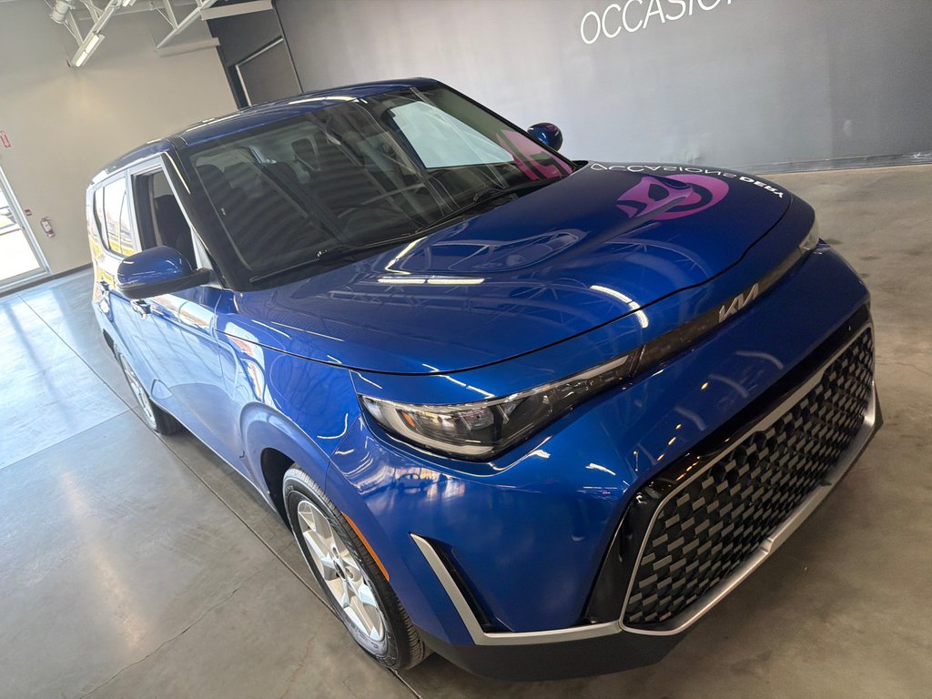 Kia Soul EX 2023 à Saint-Jean-Sur-Richelieu, Québec - 2 - w1024h768px