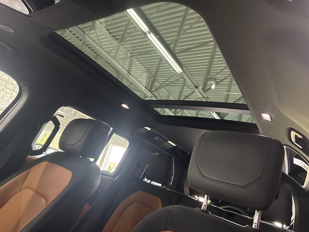 2023 Land Rover Defender X-Dynamic SE P 400 in Saint-Jean-Sur-Richelieu, Quebec - 14 - w1024h768px