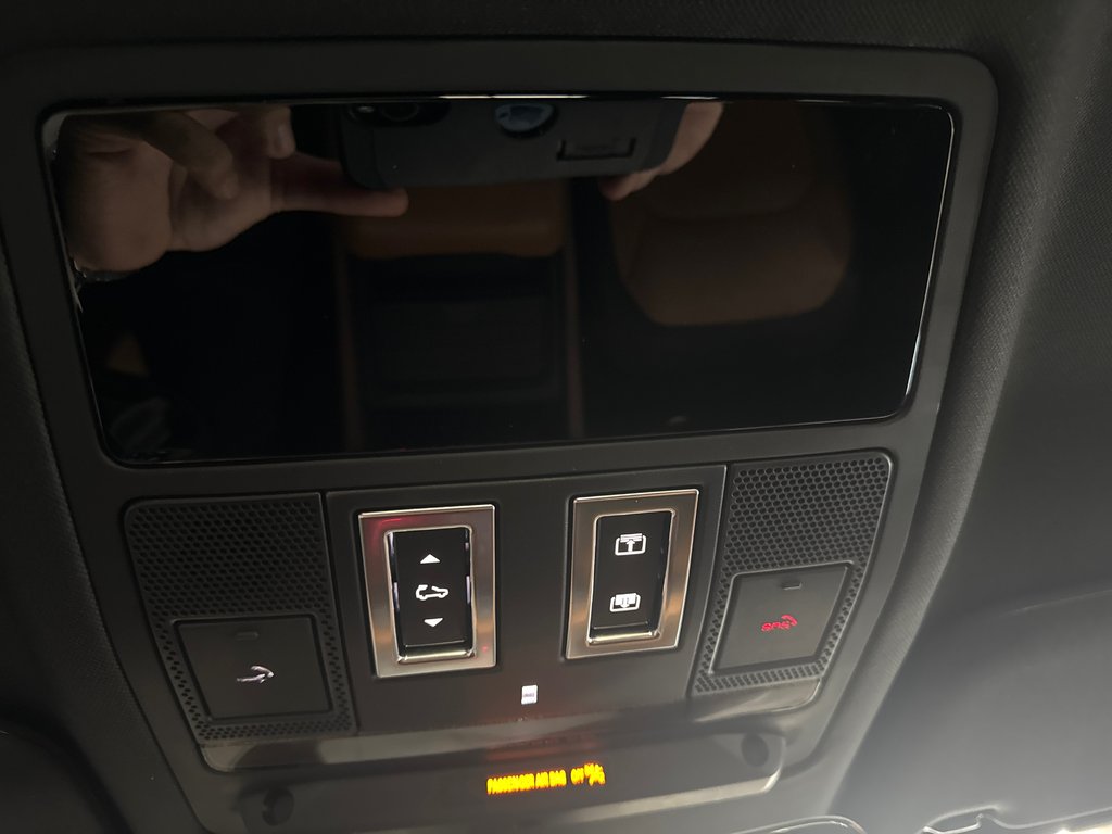2023 Land Rover Defender X-Dynamic SE P 400 in Saint-Jean-Sur-Richelieu, Quebec - 18 - w1024h768px