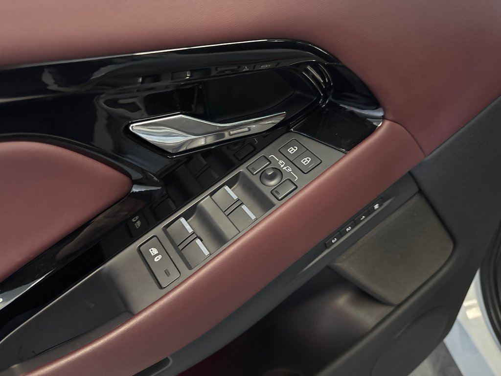 Land Rover Range Rover Evoque Dynamic P250 HSE 2025 à Saint-Jean-Sur-Richelieu, Québec - 15 - w1024h768px