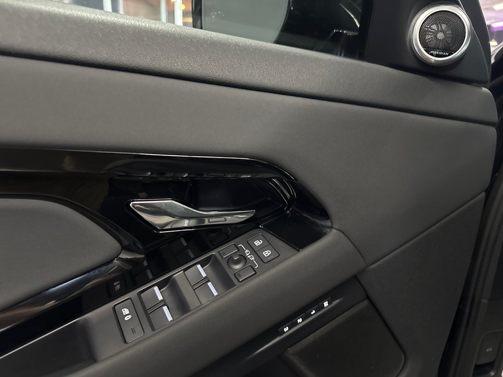 Land Rover Range Rover Evoque S 2026 à Saint-Jean-Sur-Richelieu, Québec - 16 - w1024h768px