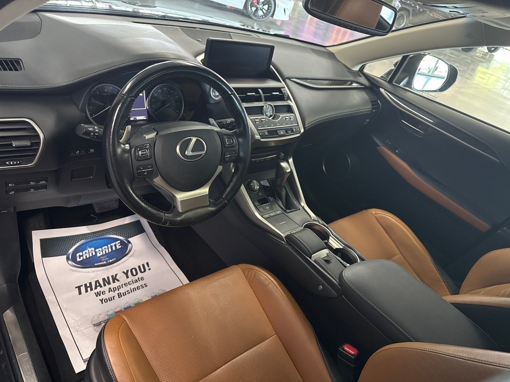 Lexus NX 300 LUXURY 2018 à Saint-Jean-Sur-Richelieu, Québec - 10 - w1024h768px