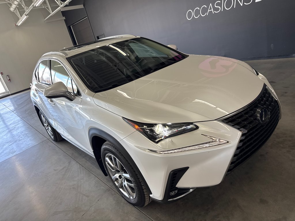 2021 Lexus NX 300h PREMIUM in Saint-Jean-Sur-Richelieu, Quebec - 2 - w1024h768px
