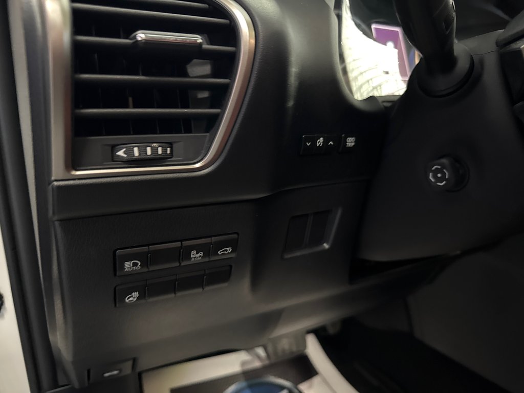 2021 Lexus NX 300h PREMIUM in Saint-Jean-Sur-Richelieu, Quebec - 16 - w1024h768px