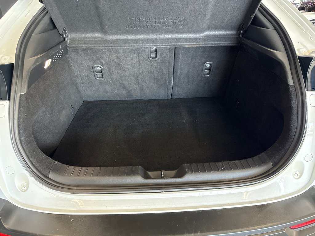 Mazda MX-30 EV GS 2023 à Saint-Jean-Sur-Richelieu, Québec - 9 - w1024h768px