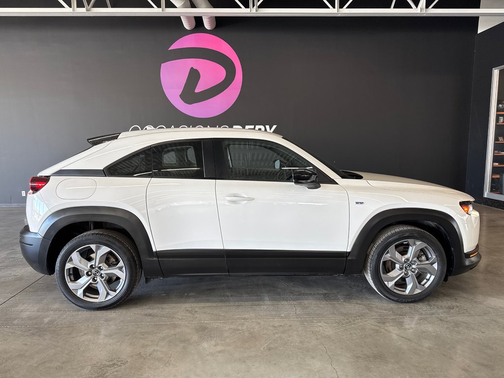 Mazda MX-30 EV GS 2023 à Saint-Jean-Sur-Richelieu, Québec - 1 - w1024h768px