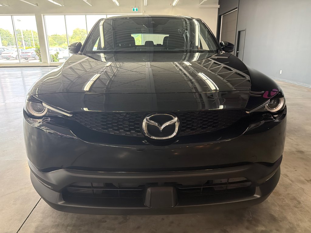 Mazda MX-30 EV GS 2023 à Saint-Jean-Sur-Richelieu, Québec - 3 - w1024h768px