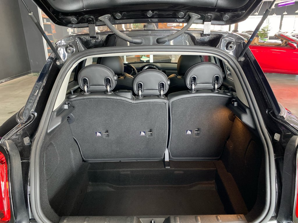 2022 MINI 5 Door Cooper in Saint-Jean-Sur-Richelieu, Quebec - 7 - w1024h768px