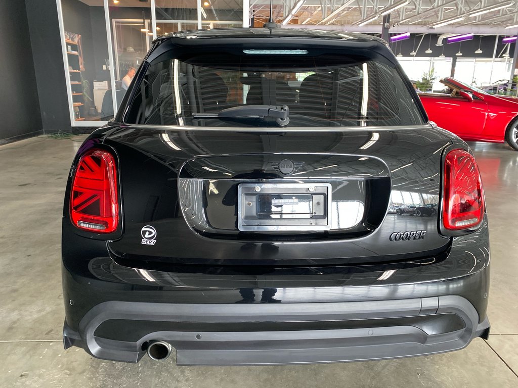 2022 MINI 5 Door Cooper in Saint-Jean-Sur-Richelieu, Quebec - 6 - w1024h768px