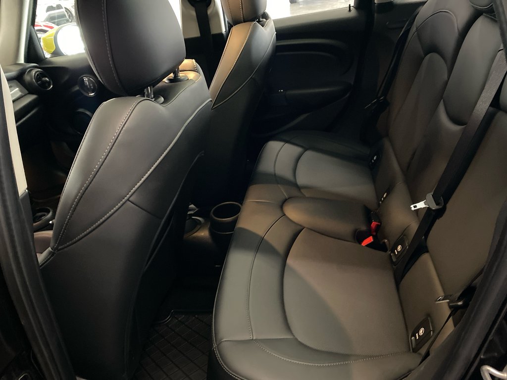 2022 MINI 5 Door Cooper in Saint-Jean-Sur-Richelieu, Quebec - 10 - w1024h768px