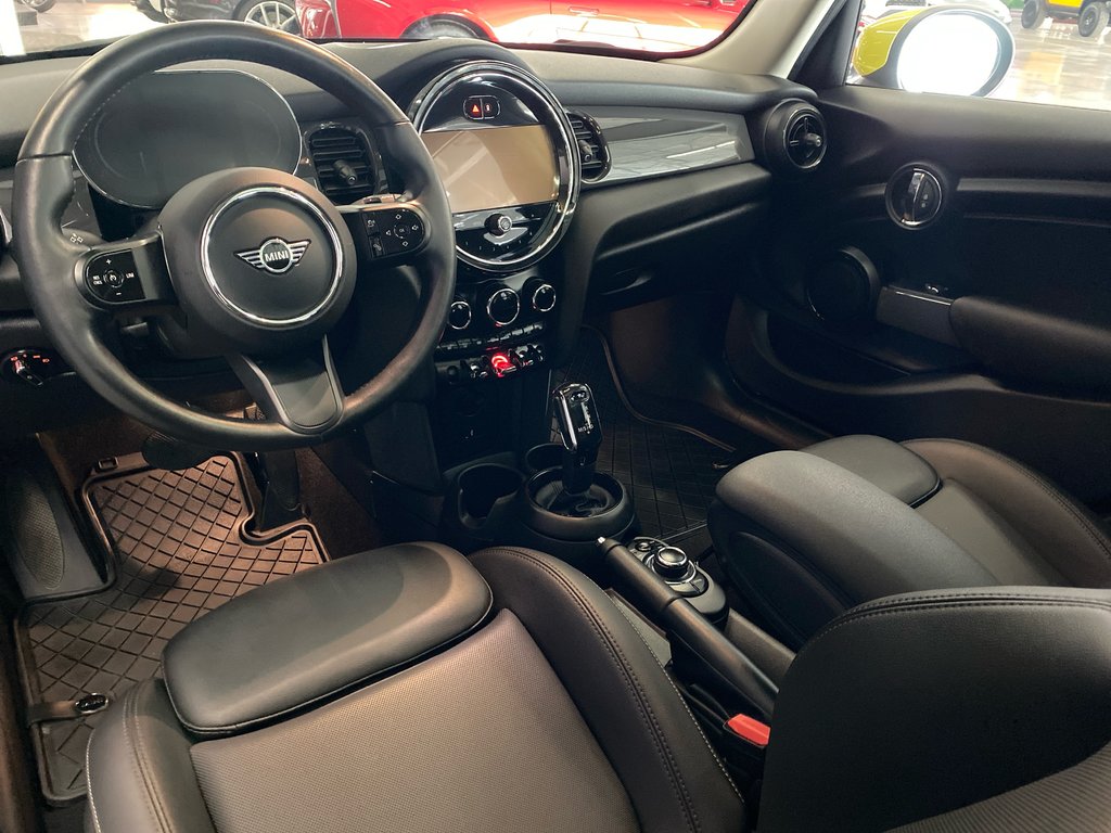 2022 MINI 5 Door Cooper in Saint-Jean-Sur-Richelieu, Quebec - 11 - w1024h768px