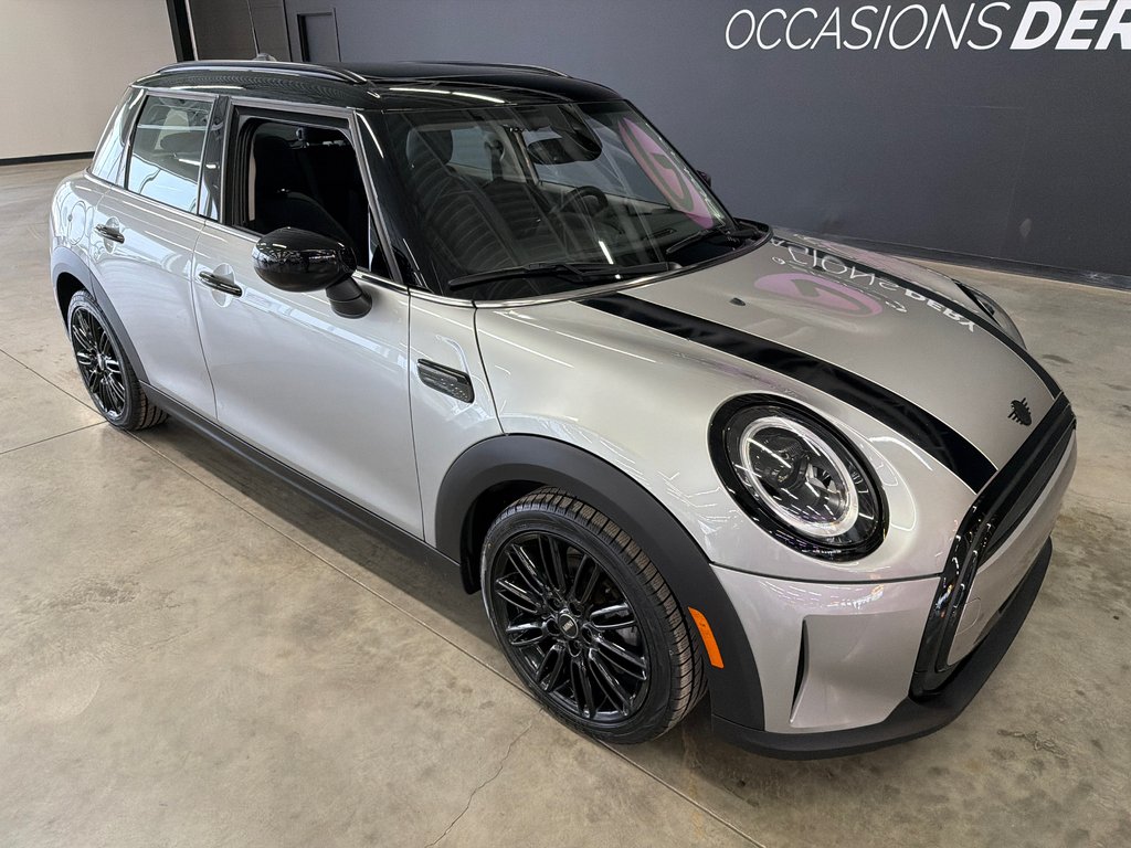2024 MINI 5 Door Cooper in Saint-Jean-Sur-Richelieu, Quebec - 2 - w1024h768px