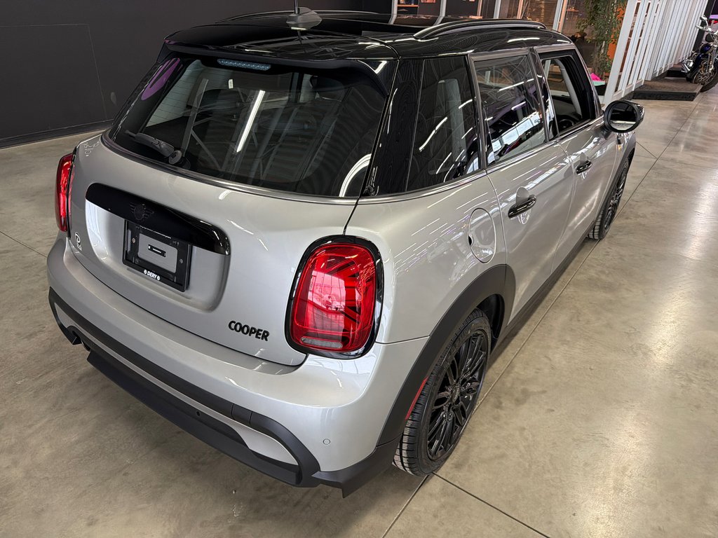 2024 MINI 5 Door Cooper in Saint-Jean-Sur-Richelieu, Quebec - 10 - w1024h768px