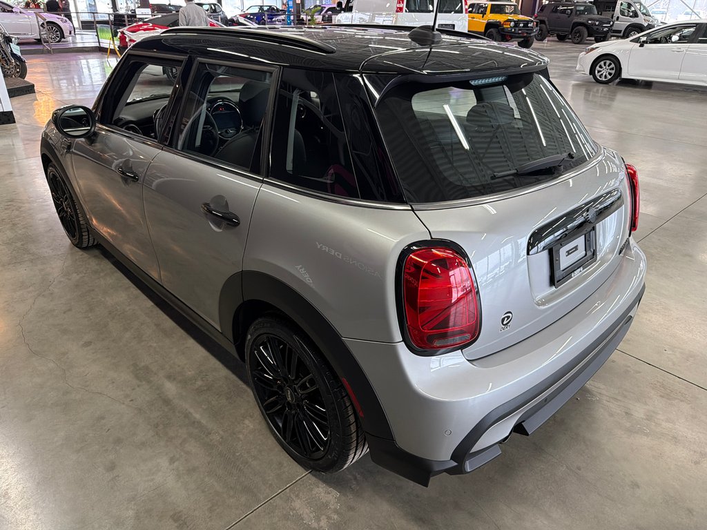 2024 MINI 5 Door Cooper in Saint-Jean-Sur-Richelieu, Quebec - 8 - w1024h768px