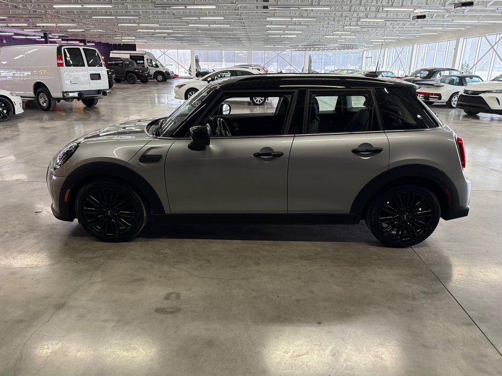 2024 MINI 5 Door Cooper in Saint-Jean-Sur-Richelieu, Quebec - 7 - w1024h768px