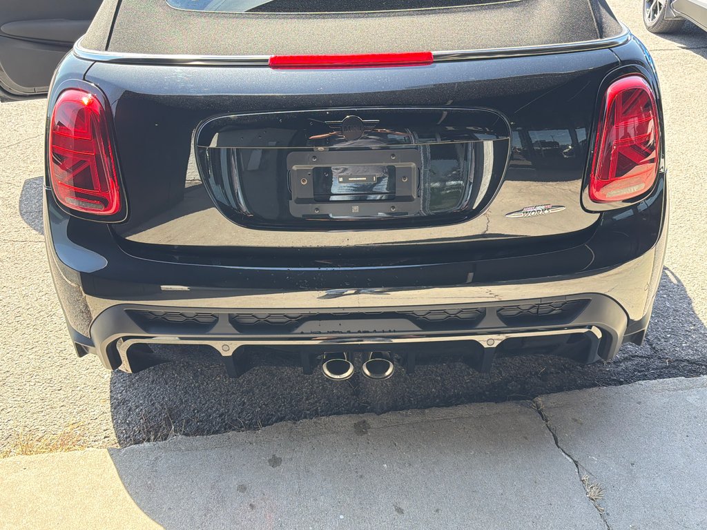 MINI Convertible John Cooper Works 2024 à Saint-Jean-Sur-Richelieu, Québec - 6 - w1024h768px