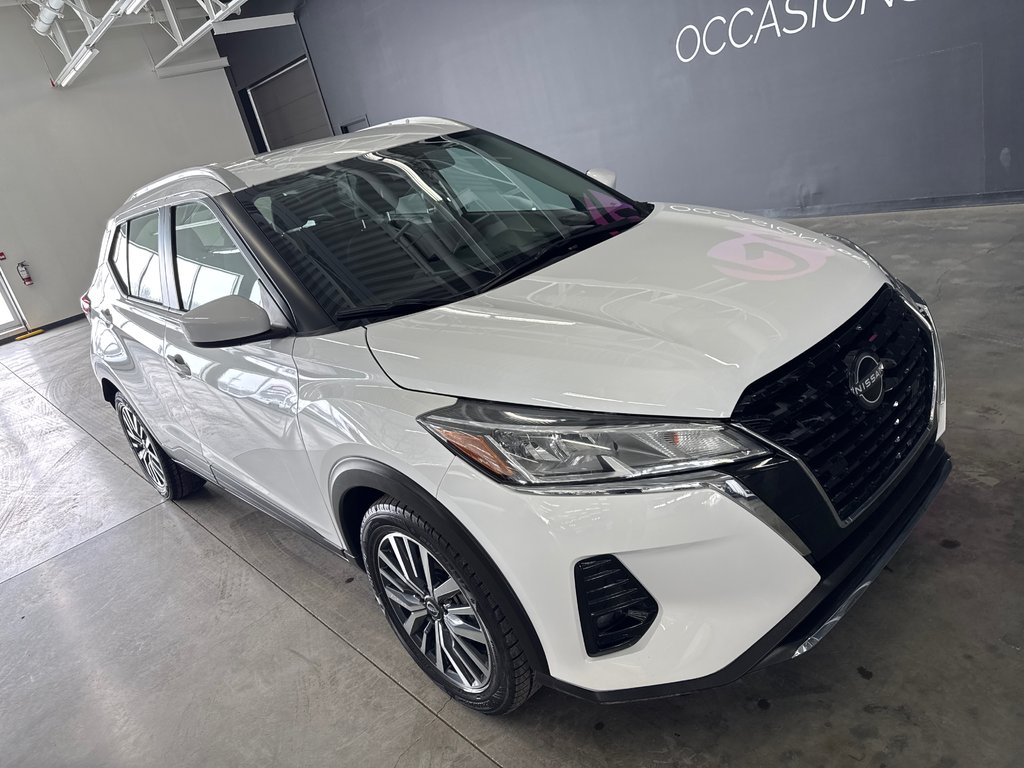 Nissan Kicks Play SV 2025 à Saint-Jean-Sur-Richelieu, Québec - 2 - w1024h768px