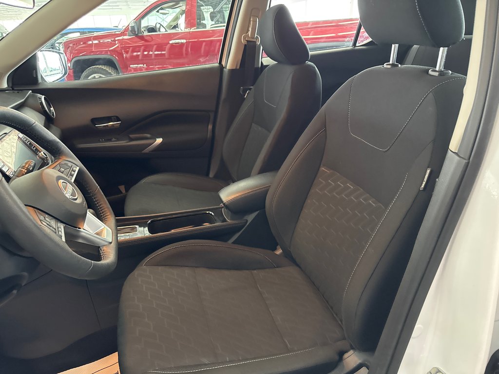 Nissan Kicks Play SV 2025 à Saint-Jean-Sur-Richelieu, Québec - 11 - w1024h768px