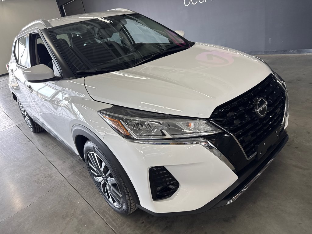 2025 Nissan Kicks Play SV in Saint-Jean-Sur-Richelieu, Quebec - 2 - w1024h768px
