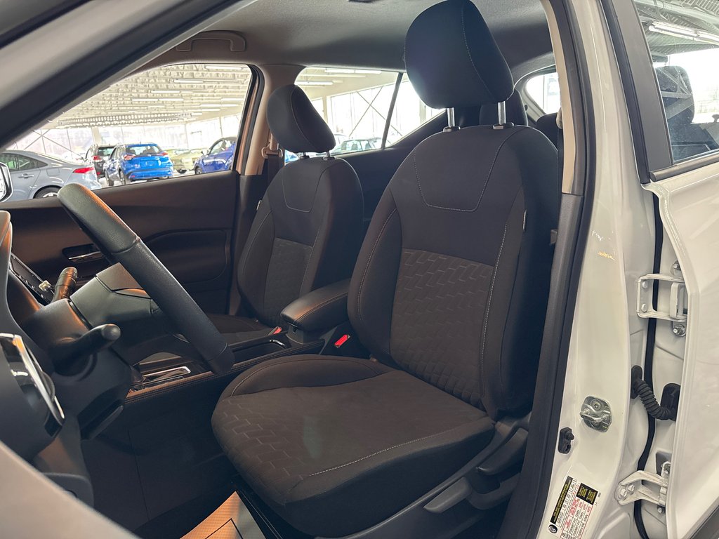 2025 Nissan Kicks Play SV in Saint-Jean-Sur-Richelieu, Quebec - 9 - w1024h768px