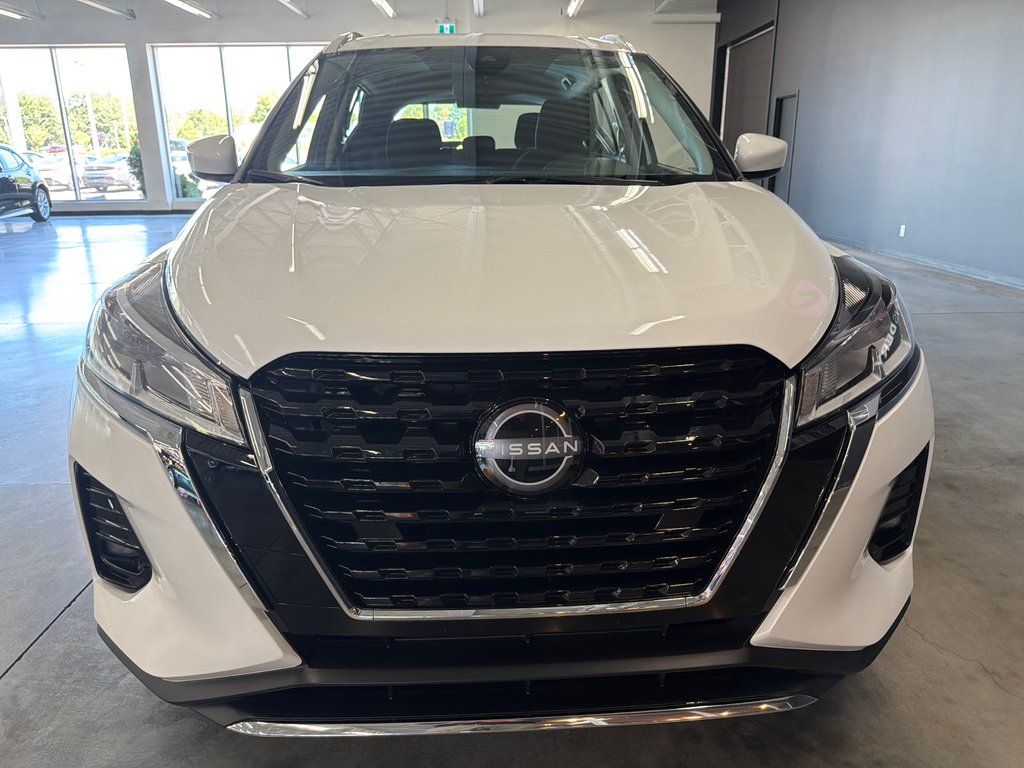 2025 Nissan Kicks Play SV in Saint-Jean-Sur-Richelieu, Quebec - 3 - w1024h768px