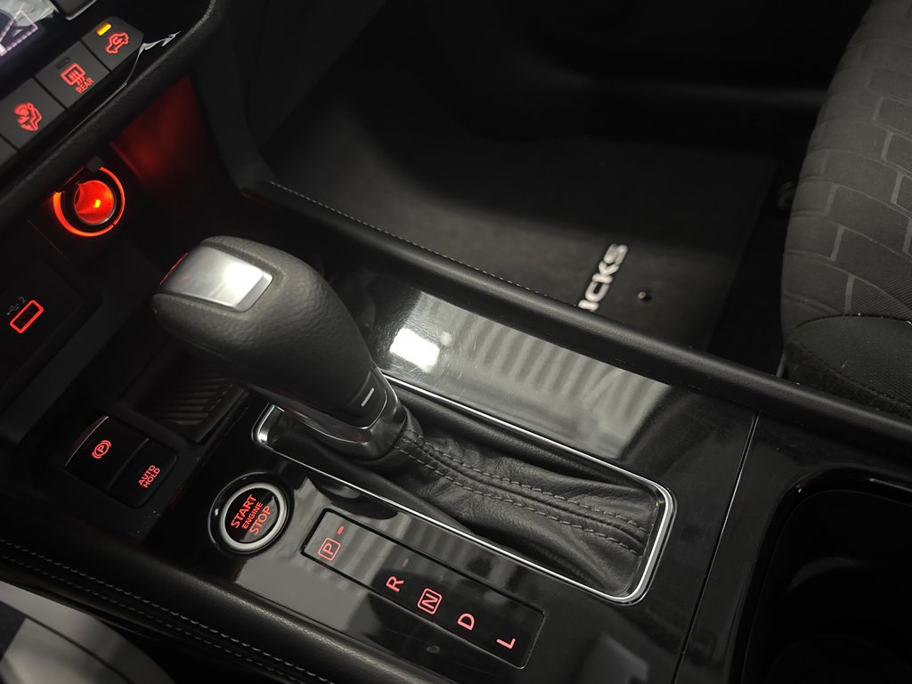 2022 Nissan Kicks SV in Saint-Jean-Sur-Richelieu, Quebec - 14 - w1024h768px