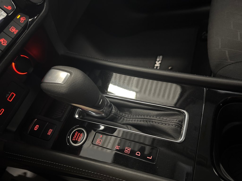 2024 Nissan Kicks SV in Saint-Jean-Sur-Richelieu, Quebec - 14 - w1024h768px