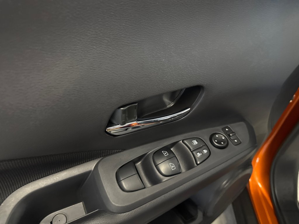 2024 Nissan Kicks SV in Saint-Jean-Sur-Richelieu, Quebec - 12 - w1024h768px