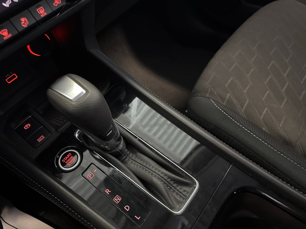 Nissan Kicks SV 2024 à Saint-Jean-Sur-Richelieu, Québec - 18 - w1024h768px