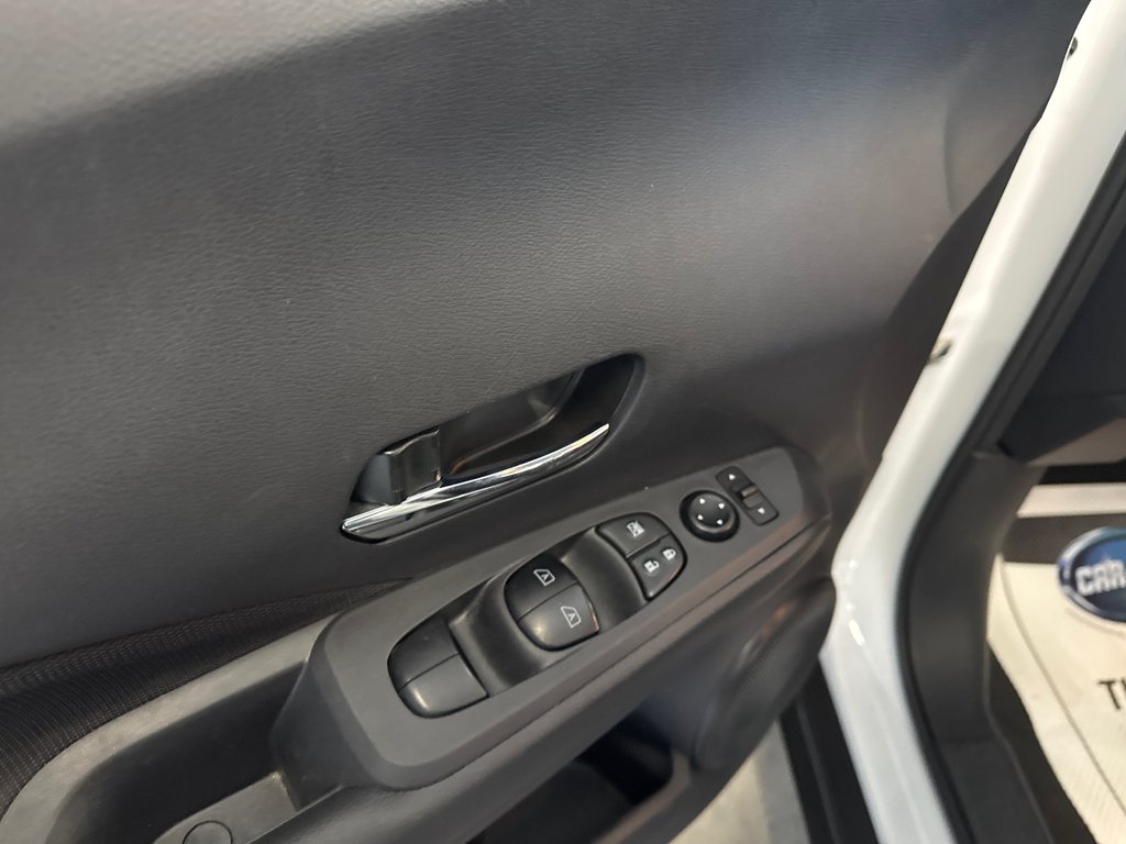 Nissan Kicks SV 2024 à Saint-Jean-Sur-Richelieu, Québec - 13 - w1024h768px