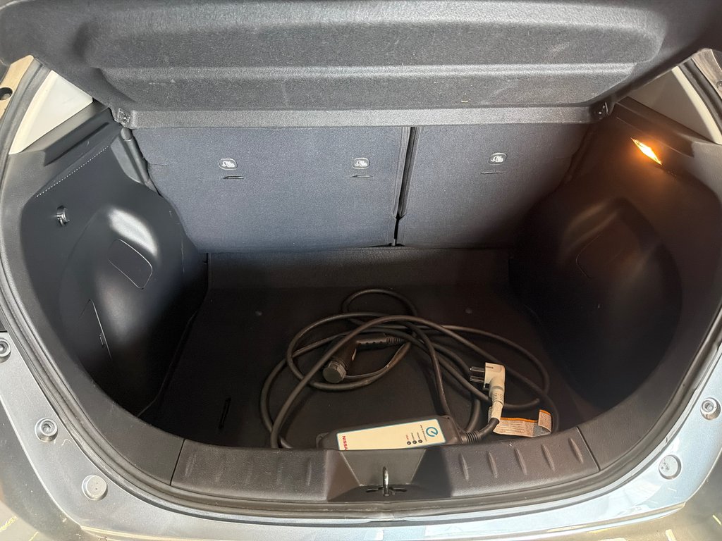 Nissan LEAF SV PLUS 2020 à Saint-Jean-Sur-Richelieu, Québec - 7 - w1024h768px