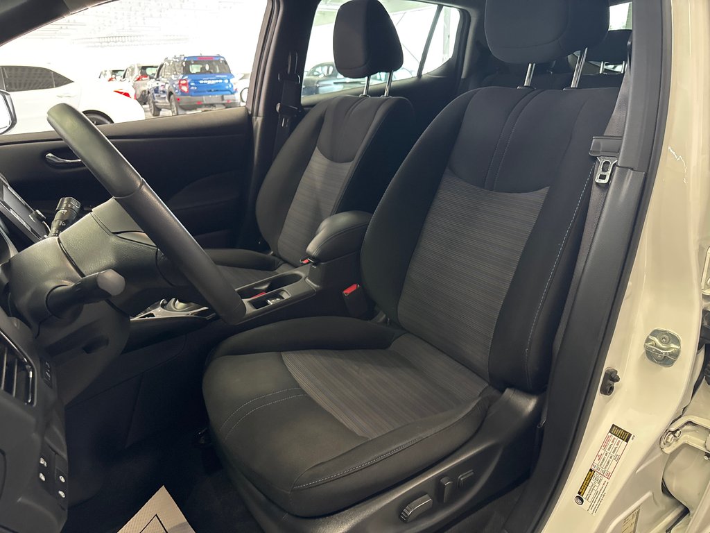 2023 Nissan LEAF SV in Saint-Jean-Sur-Richelieu, Quebec - 10 - w1024h768px