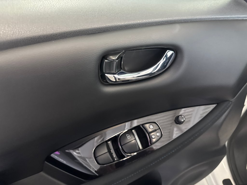 Nissan LEAF SV 2023 à Saint-Jean-Sur-Richelieu, Québec - 12 - w1024h768px