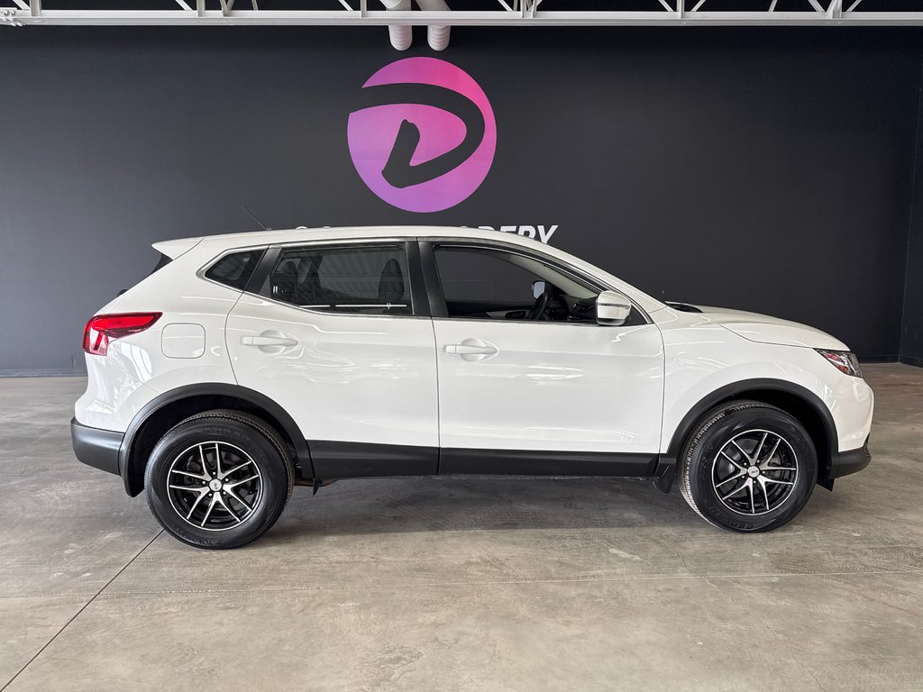Nissan Qashqai S 2018 à Saint-Jean-Sur-Richelieu, Québec - 1 - w1024h768px