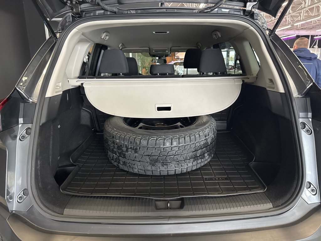 2023 Nissan Rogue S in Saint-Jean-Sur-Richelieu, Quebec - 7 - w1024h768px