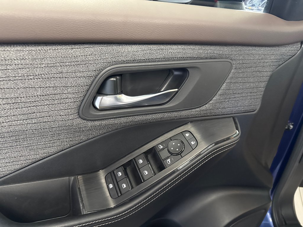 Nissan Rogue SV 2023 à Saint-Jean-Sur-Richelieu, Québec - 14 - w1024h768px